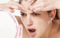 Дерматологи рассказали о смертельной опасности от выдавливания прыщей