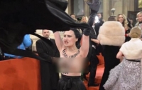 Активистка Femen 