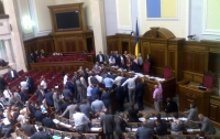 Депутаты поздно вечером придумали себе блокаду