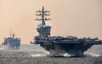 США опровергли заявления хуситов об ударе по авианосцу 