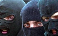 В Одессе трое парней в балаклавах ограбили автозаправку