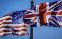 США підписали з Британією торговельну угоду