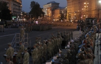 В Киеве прошла масштабная репетиция военного парада (видео)