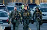 Расстрелял полицейских: в США вооруженный мужчина напал на копов