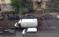 Во Львове возле райотдела милиции взорвали патрульный автомобиль: ранен милиционер