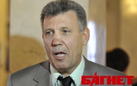 Кивалов обвинил оппозицию в объявлении войны русскоговорящим гражданам Украины