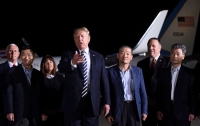 Трамп встретил троих американцев, которых освободила КНДР