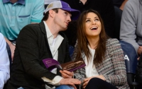Любовные страсти Милы Кунис и Эштона Катчера на баскетбольном матче (ФОТО)