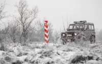 При прорыве польской границы нелегалами из Беларуси пострадал пограничник
