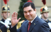 Туркменбаши распорядился отменить все льготы для населения