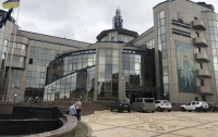 НАБУ проводит обыски в офисах футбольных чиновников
