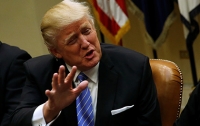 Куклу Трампа, одетую в кимоно, выпустили в Японии
