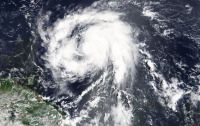 Ураган Мария со скоростью 280 км/час надвигается на Пуэрто-Рико