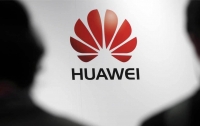 Компания Huawei представила безрамочный Nova 3i с четырьмя камерами