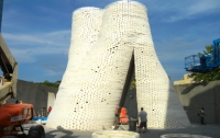 Житель США создал башню из конопли, грибов и кукурузных отходов (ФОТО)