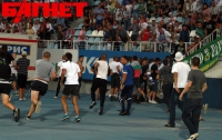 Агрессивные фаны повредили позвоночник охраннику стадиона «Динамо»