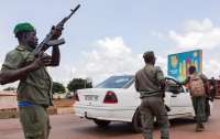 Переворот в Мали: Военные арестовали президента и премьера