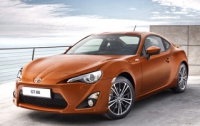 Toyota GT 86 с четырьмя дверьми покажут весной 2014 года