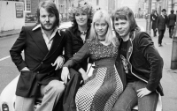 ABBA воссоединилась в честь 50-летия группы