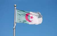Алжир возобновляет работу посольства в Киеве