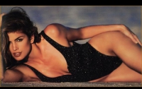 Супермодель Синди Кроуфорд снялась в очередной эротической фотосессии