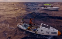 Впервые в истории человек пересек Атлантику на доске с веслом (видео)