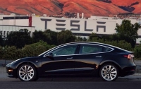 Tesla Model 3 обойдется покупателям в 35 тыс. долларов