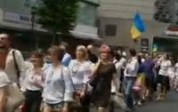 В Японии украинцы провели парад вышиванок
