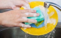 Ученые уверены, что мытье посуды разгружает мозг и успокаивает нервы