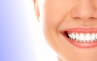 Ученые рассказали об опасности зубных нитей