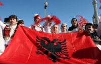 Косовары празднуют День независимости