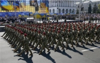 Указ Порошенко о военном параде на День независимости вступил в силу