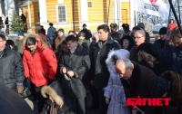 Киевские оппозиционеры поклонились погибшим студентам (ФОТО)