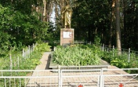 В Ирпене началась скандальная стройка на могиле Неизвестного солдата