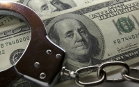 На Львовщине сотрудник банка украл у клиента $100 тысяч