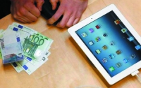 Франция намерена обложить налогом смартфоны и планшеты