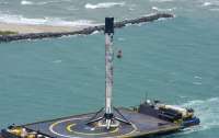 Falcon 9 вернулась на космодром (видео)