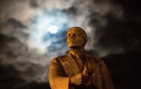 Ленинопад: В Украине демонтирують еще 260 памятников Ленину