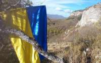 У Криму замайорів жовто-блакитний стяг (фото)