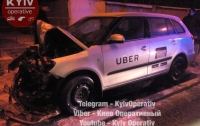 ДТП в Киеве: таксист Uber разбился о столб