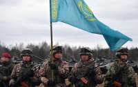 Казахстан на год приостановит экспорт военной продукции