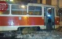 Ночью в Киеве трамвай сошел с рельс