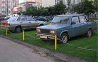 В Киеве началась охота на автолюбителей, портящих газоны 