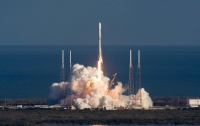 SpaceX запустила первые спутники глобального интернета