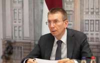 ЕС и НАТО должны готовиться к разным сценариям вторжения России в Украину, – МИД Латвии