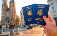 Благодаря безвизу украинцы 7,5 млн раз съездили в ЕС, - Гройсман