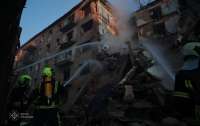 Комбінована атака РФ по Києву та області: горіли будинки та офіси, люди під завалами