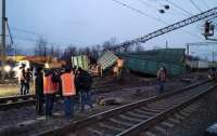 Росіяни вдарили по залізниці: затримки потягів перевищують 3 години