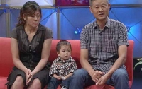 Китайский Бенджамин Баттон в свои 23 года выглядит как трехлетний ребенок (ФОТО)
