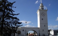 В ночь с четверга на пятницу террористы заминировали железнодорожный вокзал Симферополя